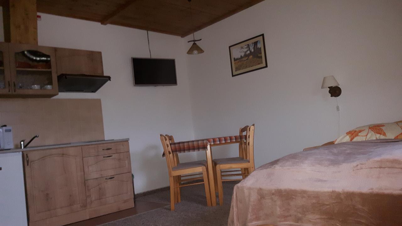 Chata U Tri Sluk Modrava Buitenkant foto